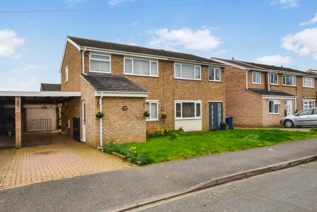 3 bedroom semidetached house for sale in Shakespeare Road, Eaton Socon