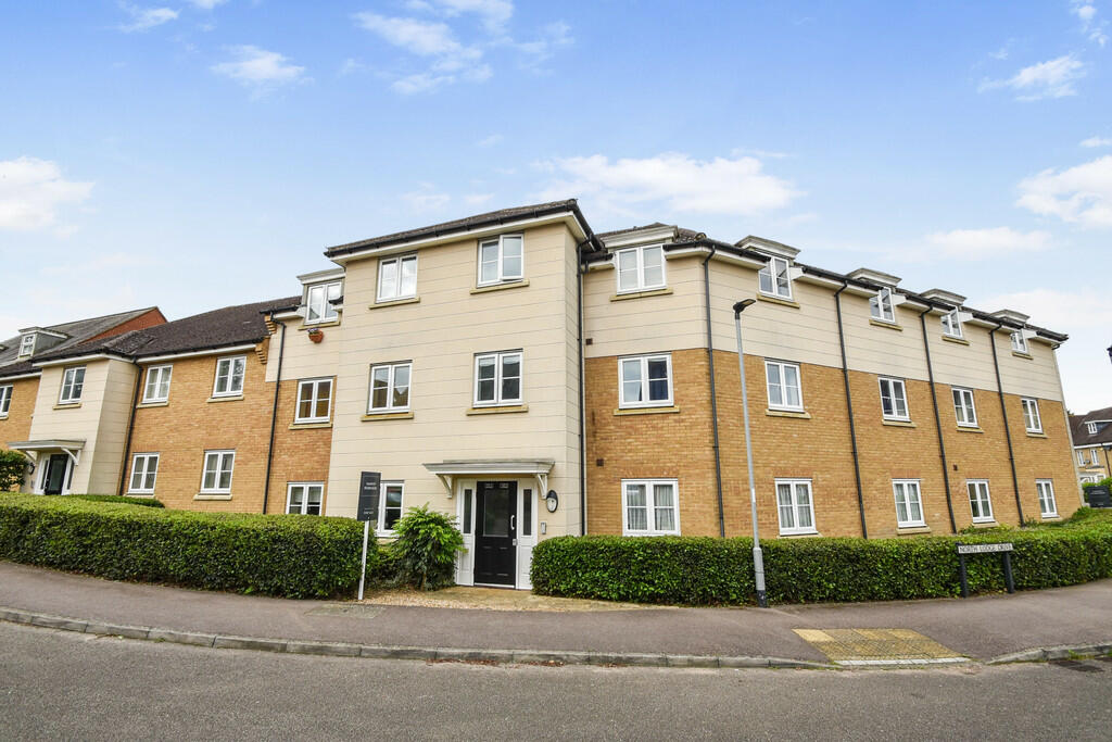 2 bedroom apartment for sale in North Lodge Drive, Papworth Everard, CB23