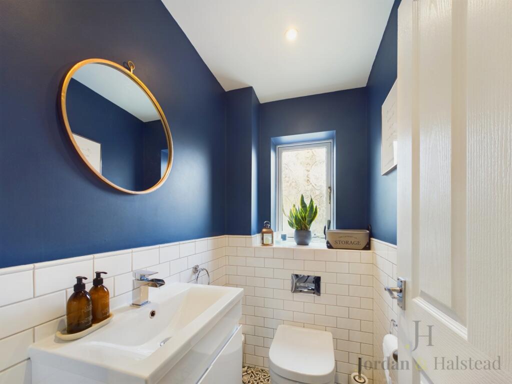Additional property image - Fairholme Close, Saughall, Chester, Cheshire, CH1