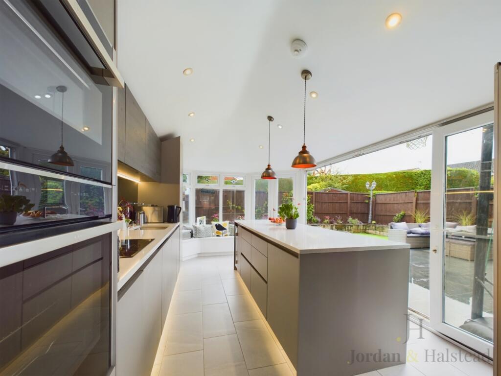 Additional property image - Fairholme Close, Saughall, Chester, Cheshire, CH1