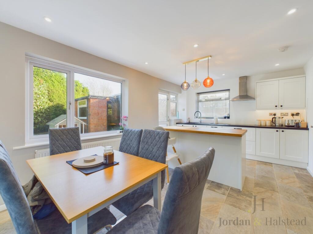 Additional property image - Dublin Croft, Great Sutton, Ellesmere Port, Cheshire, CH66