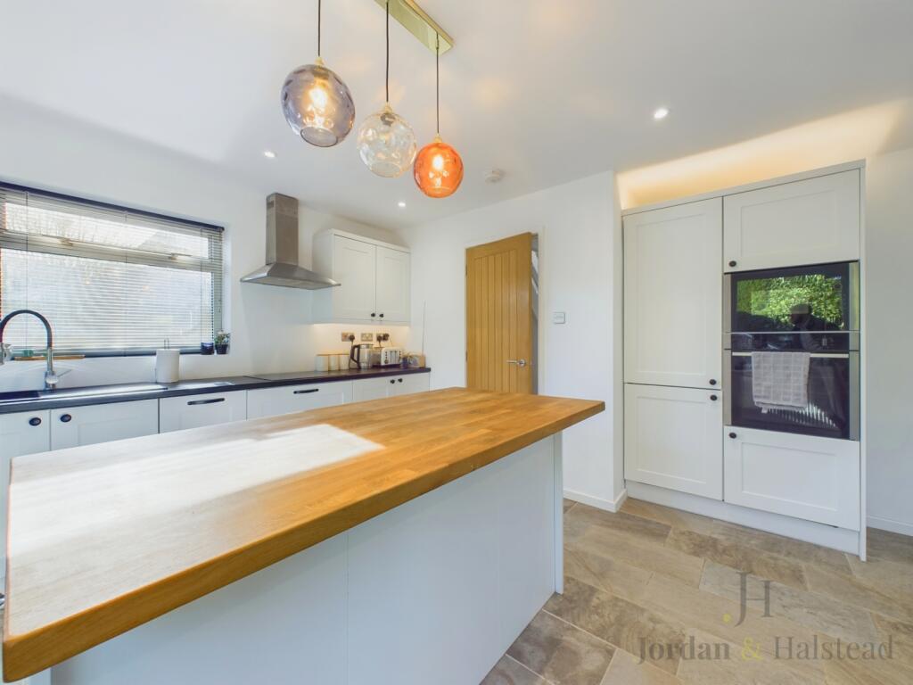 Additional property image - Dublin Croft, Great Sutton, Ellesmere Port, Cheshire, CH66