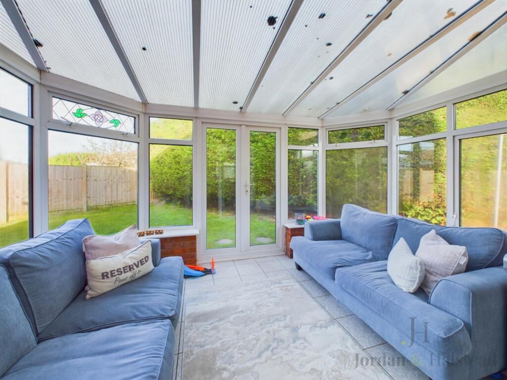 Additional property image - Dublin Croft, Great Sutton, Ellesmere Port, Cheshire, CH66