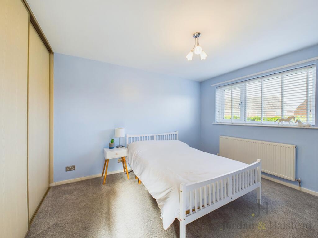 Additional property image - Dublin Croft, Great Sutton, Ellesmere Port, Cheshire, CH66