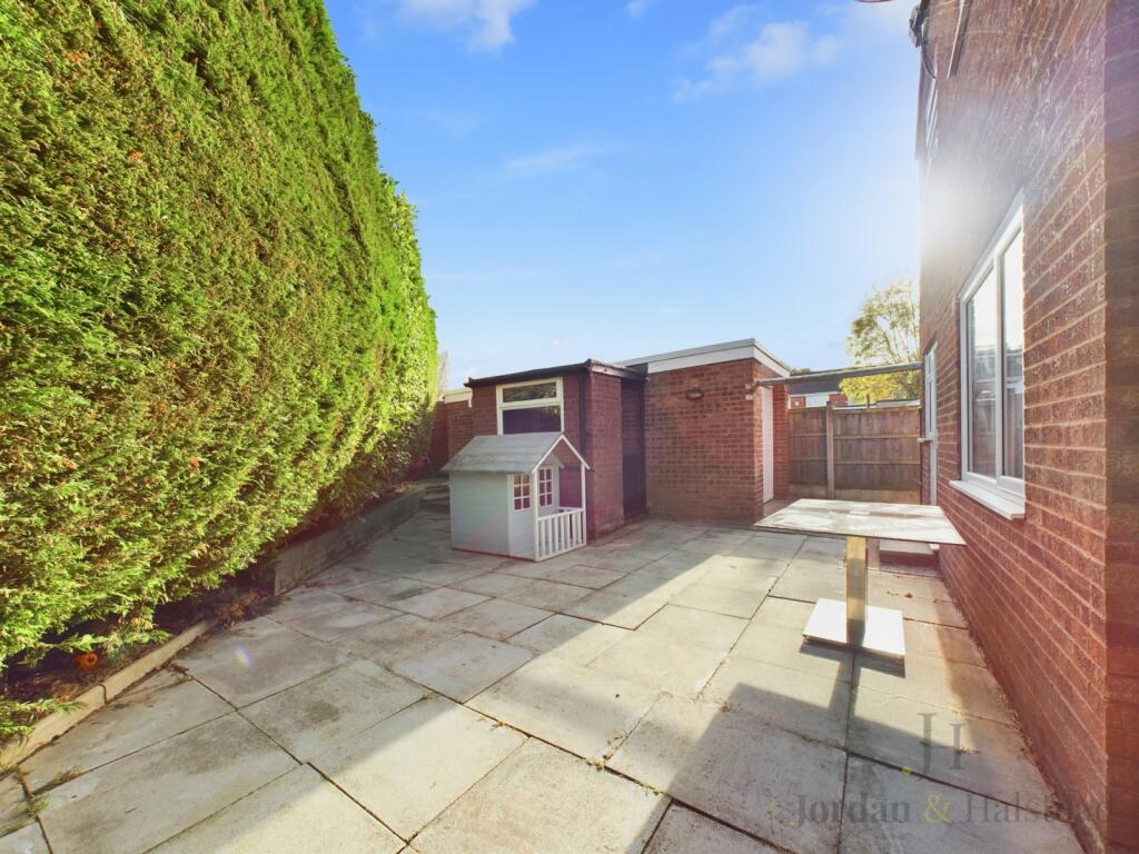 Additional property image - Dublin Croft, Great Sutton, Ellesmere Port, Cheshire, CH66