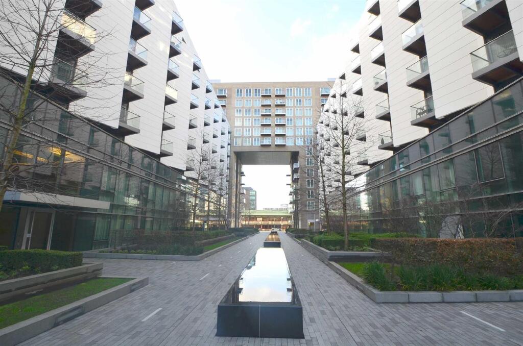 Main image of property: Baltimore Wharf, Canary Wharf, E14