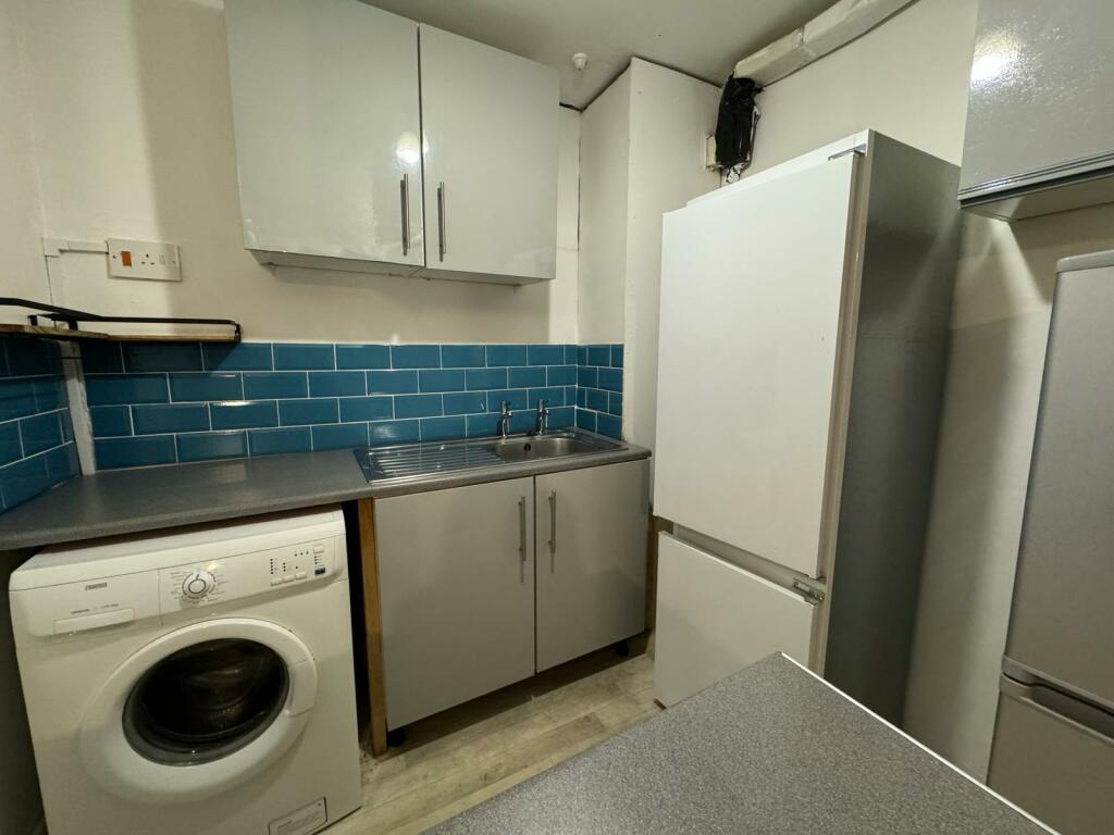 1 bedroom flat for rent in Radstock Road, SOUTHAMPTON, SO19