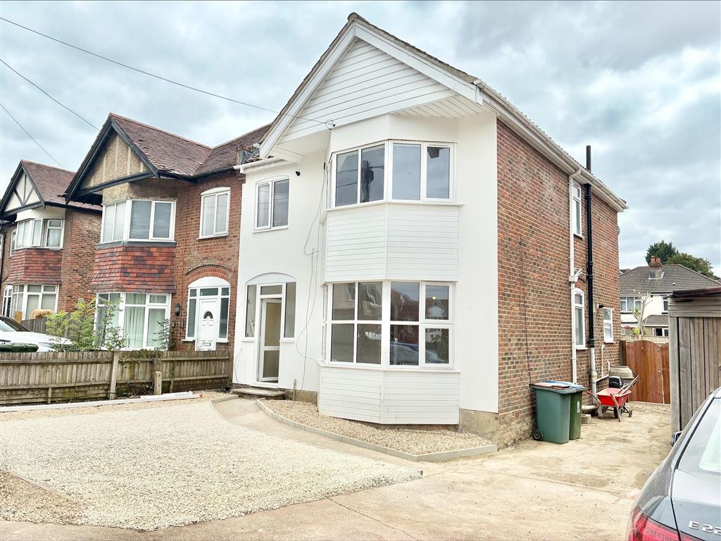Main image of property: Bitterne Road West, SOUTHAMPTON
