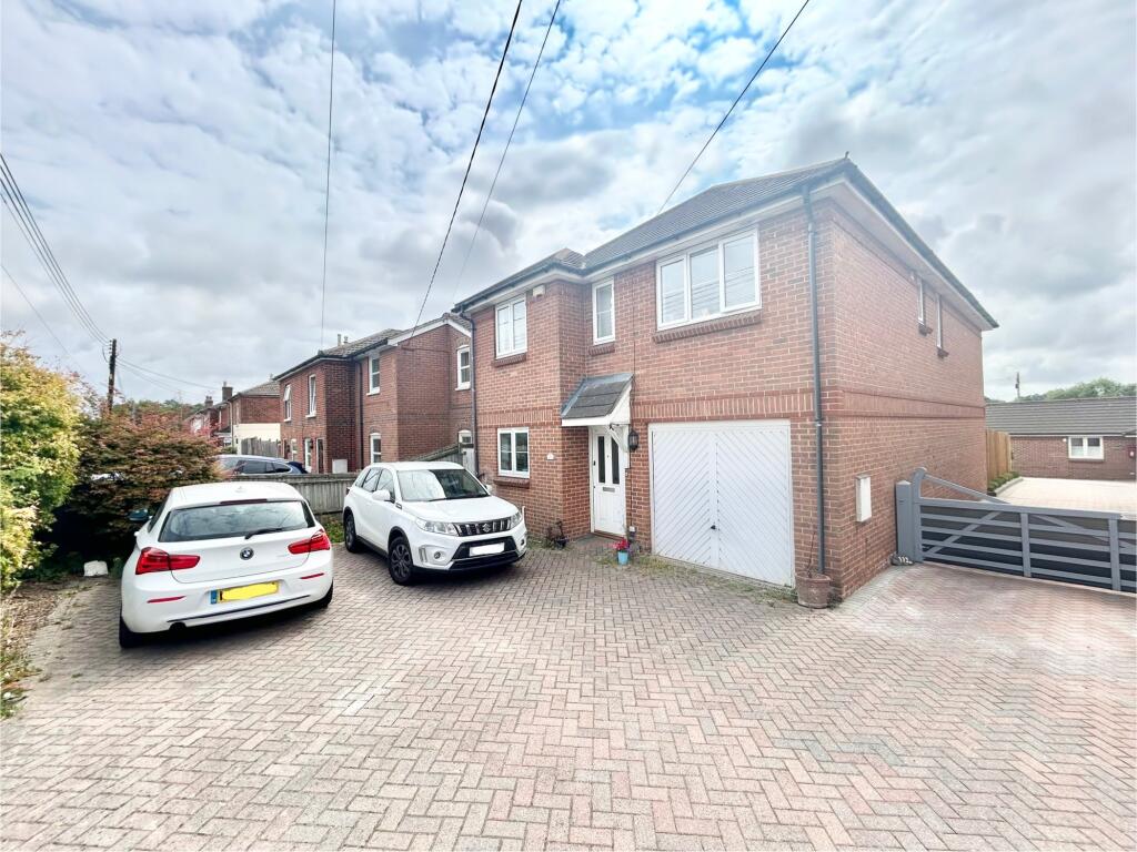 Main image of property: Lower Northam Road, Hedge End, SOUTHAMPTON