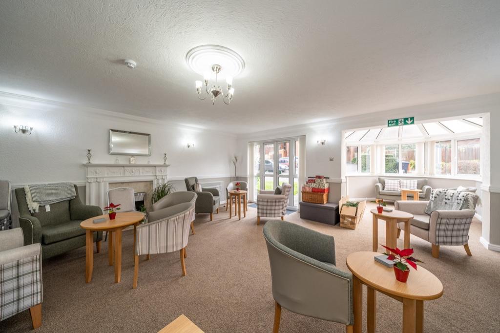 1 bedroom retirement property for sale in Apartment for the over 55's, Albyn House, Alexandra