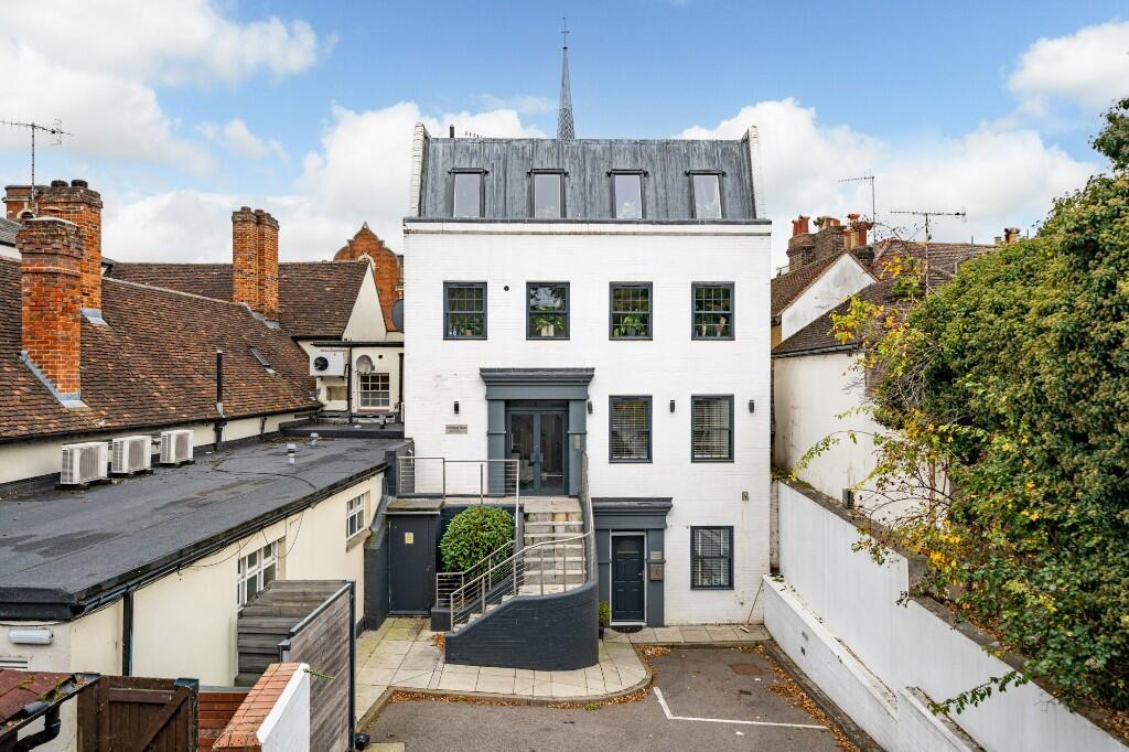Main image of property: Heritage Gate, High Street, Hemel Hempstead, Hertfordshire, HP1 3AF