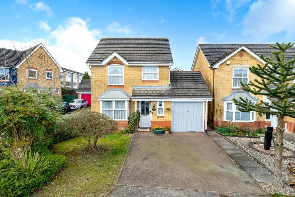 Main image of property: Poets Chase, Hemel Hempstead, Hertfordshire, HP1 3RN