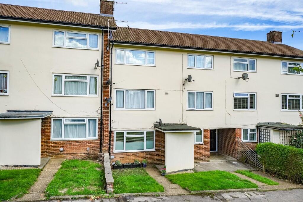 Main image of property: Fennycroft Road, Hemel Hempstead, Hertfordshire, HP1