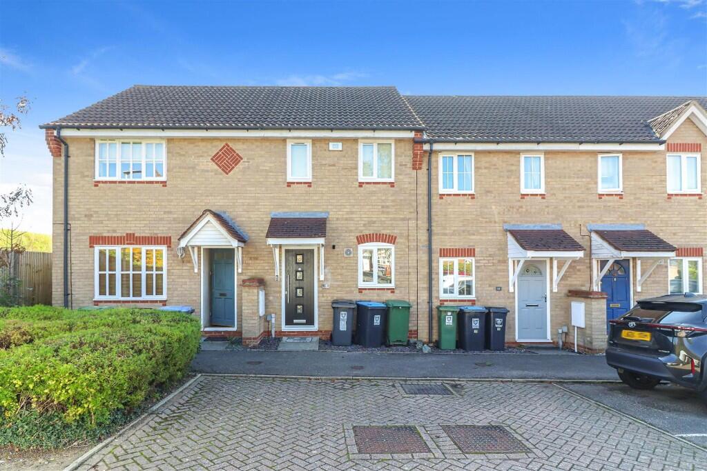 Main image of property: Quendell Walk, Hemel Hempstead, Hertfordshire, HP2 5UU