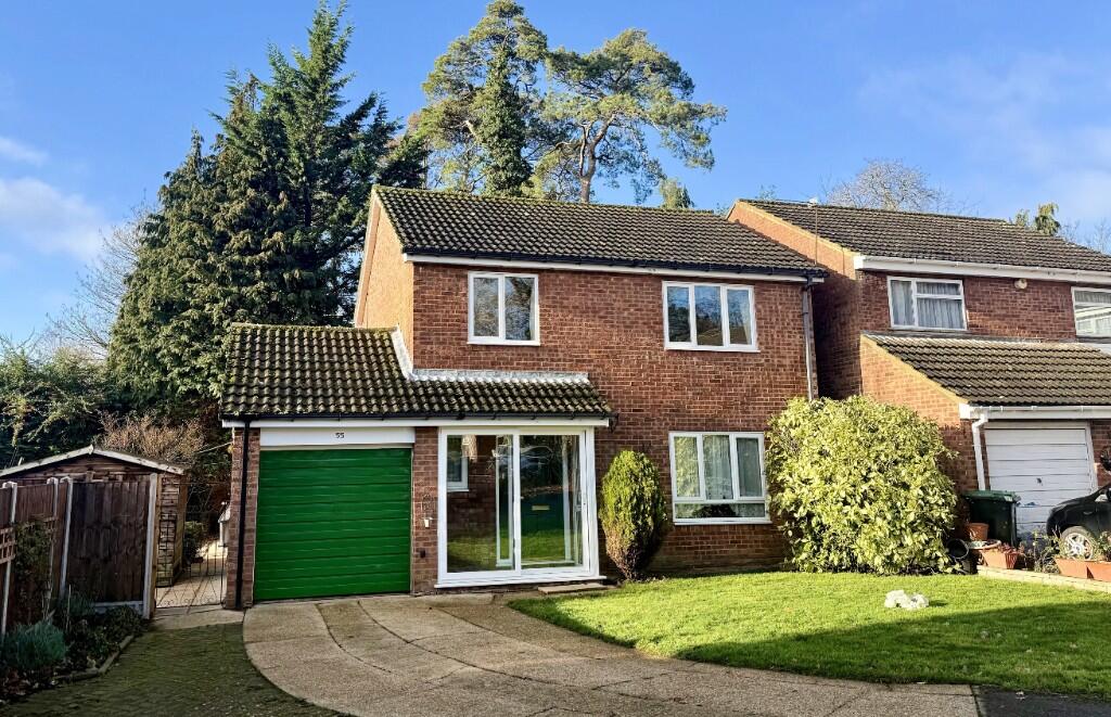 Main image of property: Hunting Gate, Hemel Hempstead, Hertfordshire, HP2 6NY