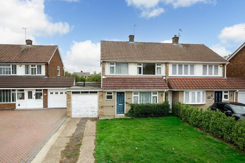 Main image of property: The Horseshoe, Leverstock Green, Hertfordshire, HP3 8QU