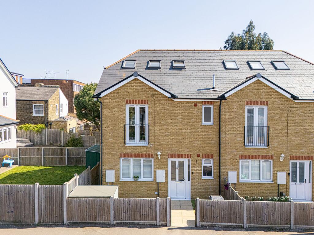 Main image of property: Lansdowne Road, South Woodford, E18