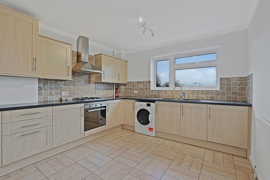 Main image of property: Kings Avenue, Buckhurst Hill, IG9