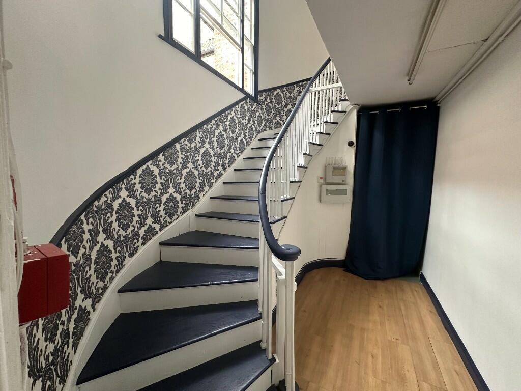 Additional property image - 19 Bridge Street Row, Chester, Cheshire, CH1