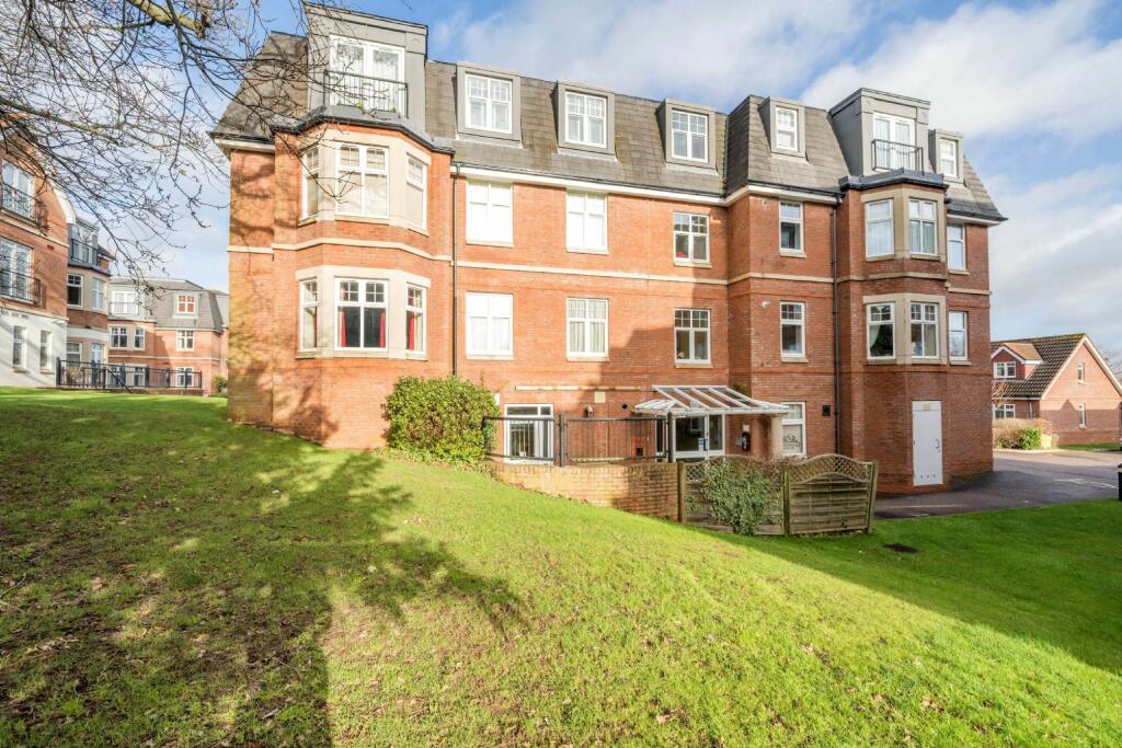 2 bedroom retirement property for sale in Haines House, Blagdon Village, Taunton, Somerset TA1