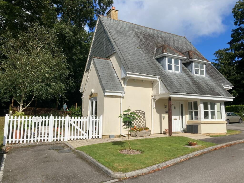 Main image of property: Percuil Lodge, Roseland Parc, Truro, Cornwall TR2 5NH