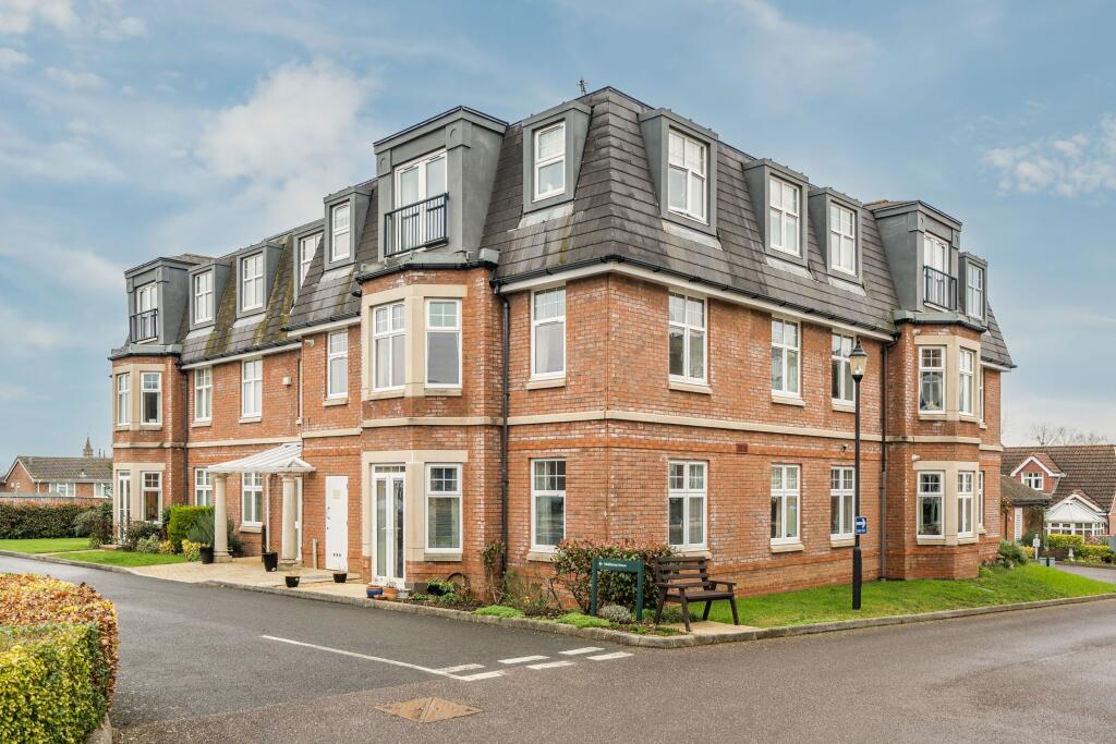 Main image of property: Middleway House, KInglake Drive, Taunton, TA1