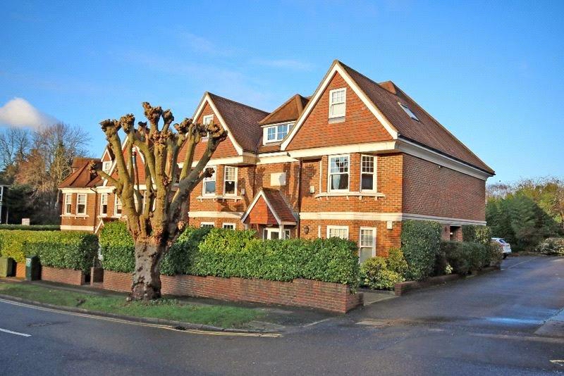 Main image of property: Park Rise, Leatherhead, Surrey, KT22