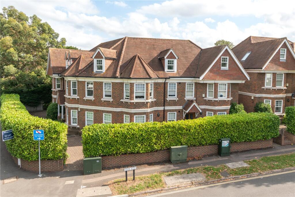 Main image of property: Park Rise, Leatherhead, Surrey, KT22