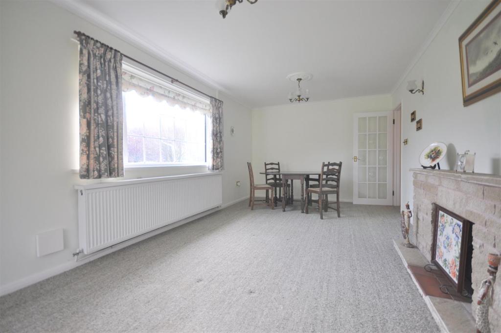 3 bedroom detached bungalow for sale in Llangurig, Llanidloes, SY18