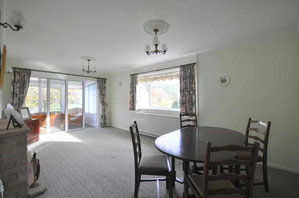 3 bedroom detached bungalow for sale in Llangurig, Llanidloes, SY18