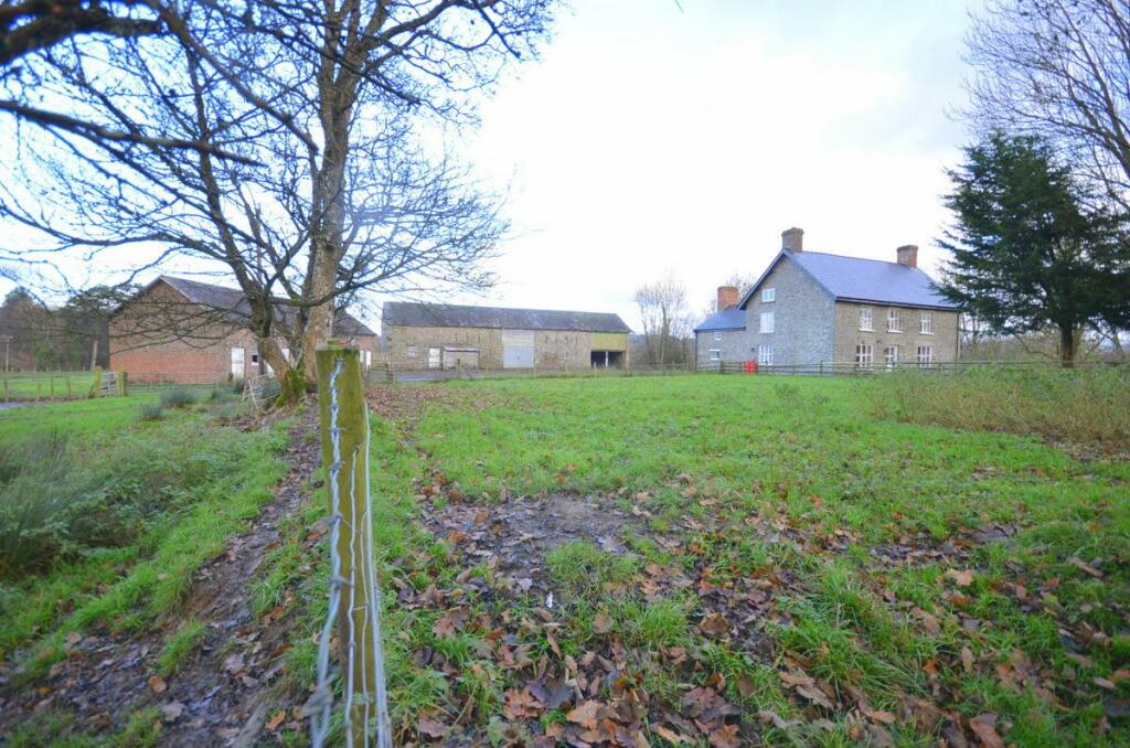 4 bedroom detached house for sale in Crossgates, Llandrindod Wells, LD1