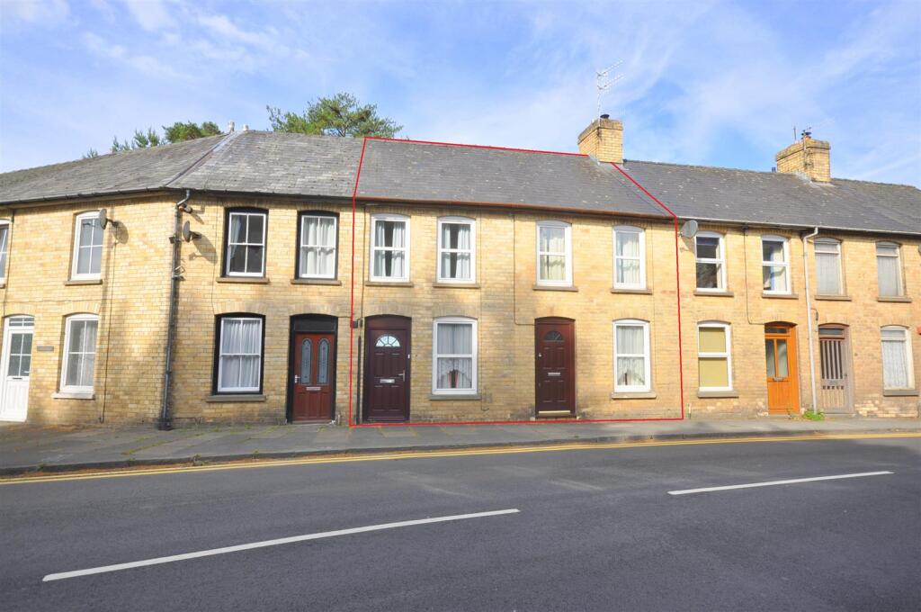 4 bedroom terraced house