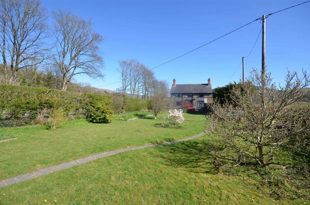 Main image of property: Carno