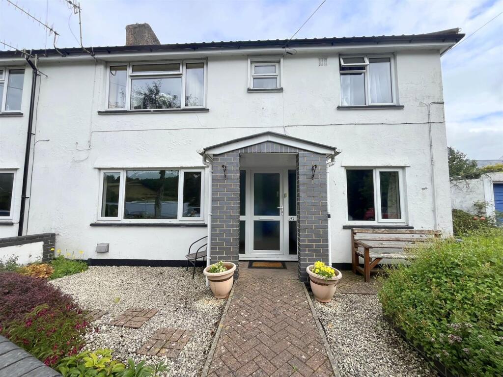 Main image of property: Caegwyn, Llanidloes
