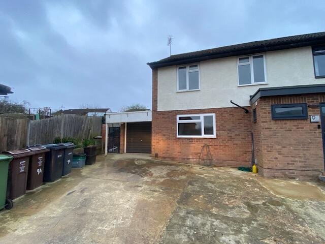 3 bedroom house for rent in Tewin Close, ST. ALBANS, AL4
