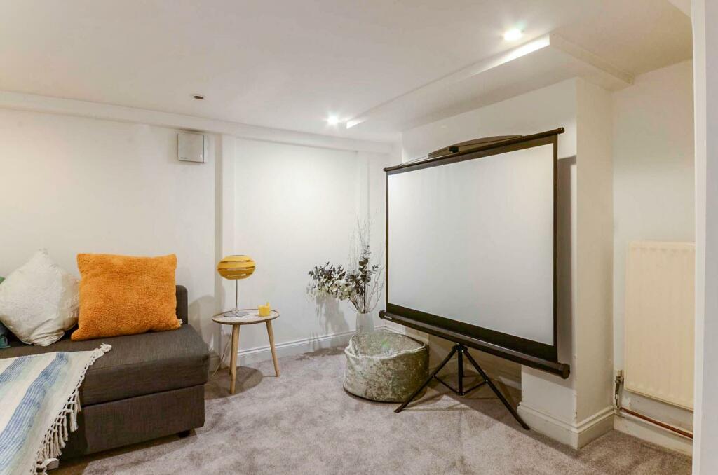 Additional property image - Old London Road, ST. ALBANS