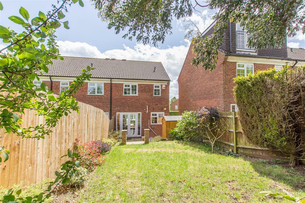 Additional property image - Ashdales, ST. ALBANS