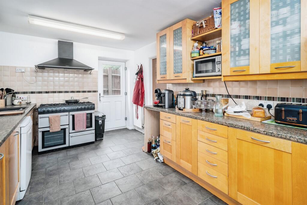 Additional property image - Colney Heath Lane, ST. ALBANS