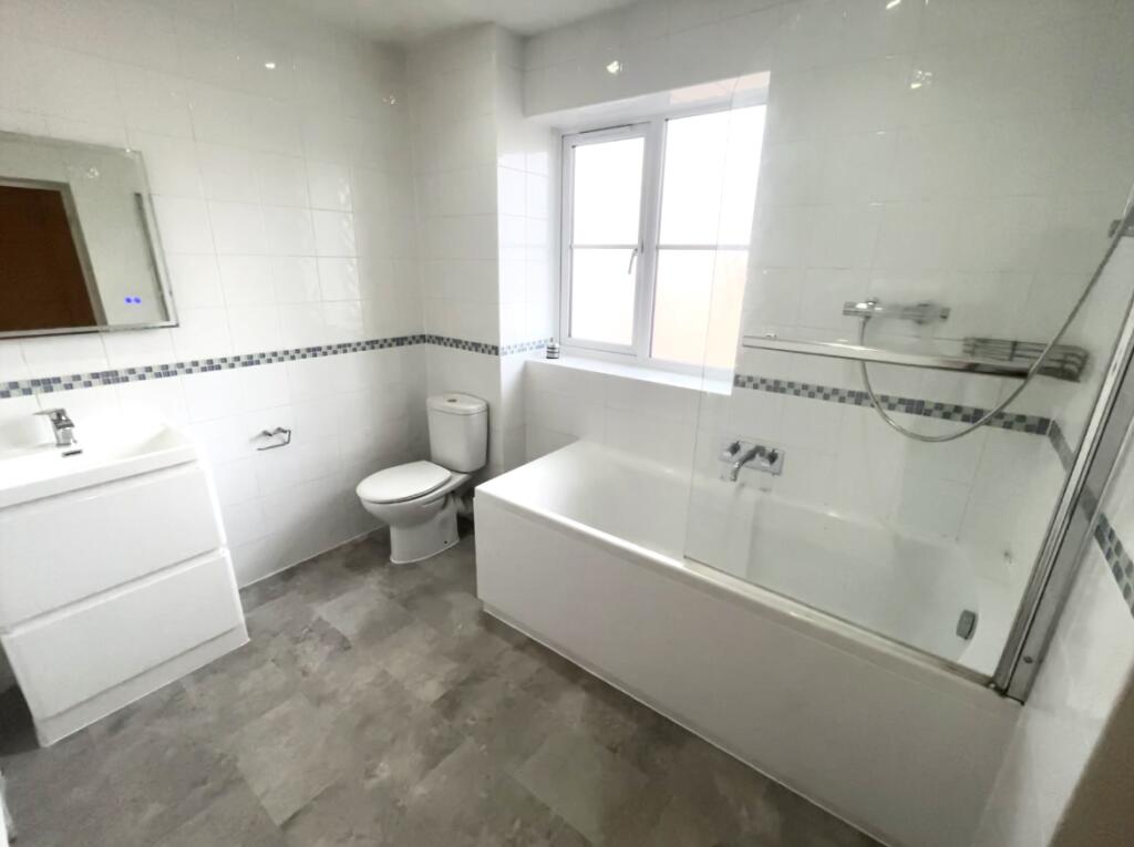Additional property image - Colney Heath Lane, ST. ALBANS