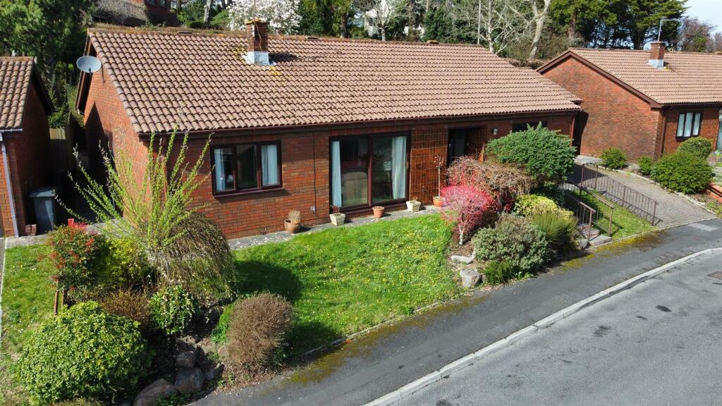 3 bedroom detached bungalow for sale in Kings Ride, Dinas Powys, CF64