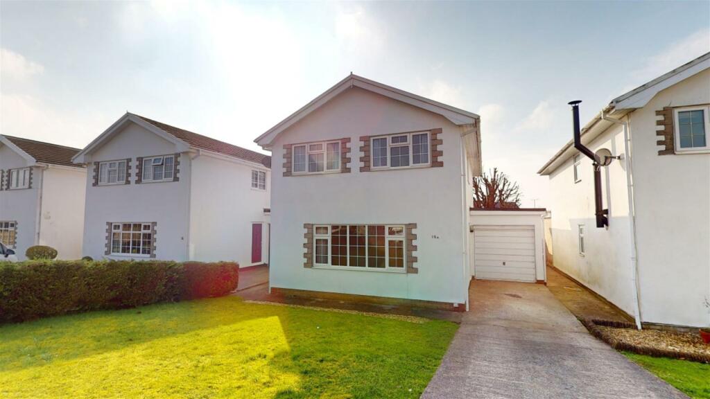 4 bedroom detached house for sale in Duffryn Close, Coychurch, Nr