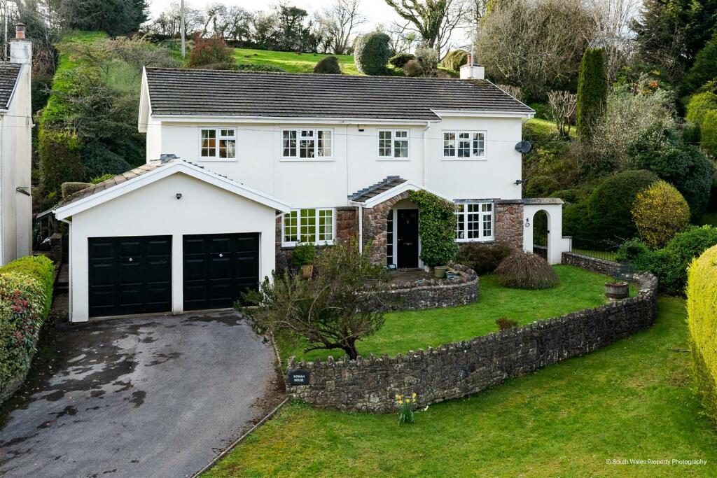 4 bedroom detached house for sale in Graig Penllyn, Cowbridge, CF71