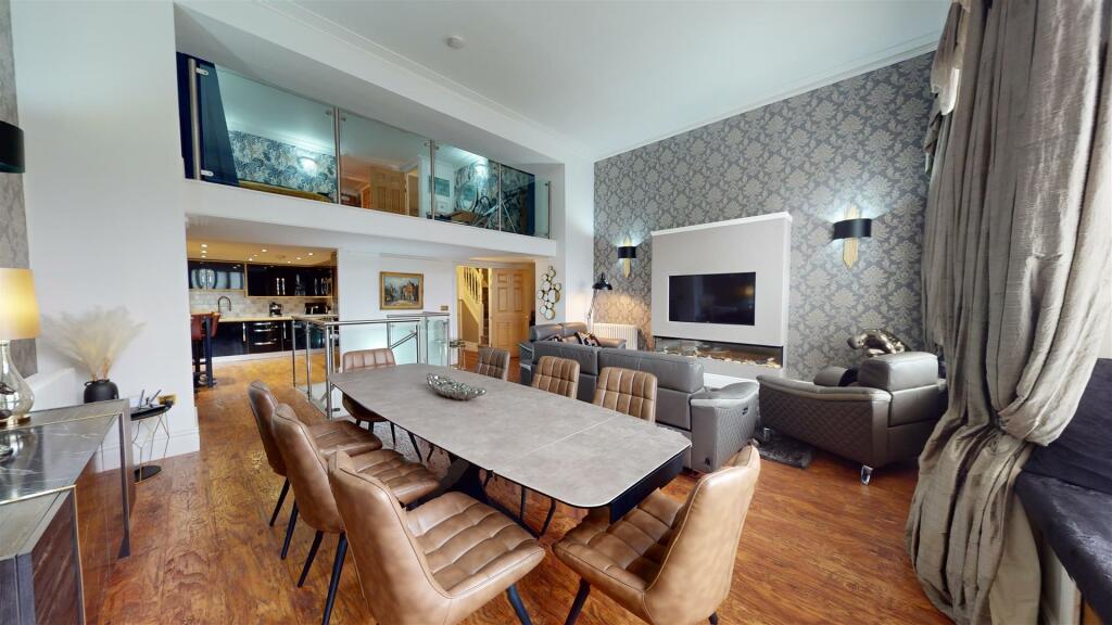 2 bedroom duplex for sale in The Manor, Talygarn, Pontyclun, CF72