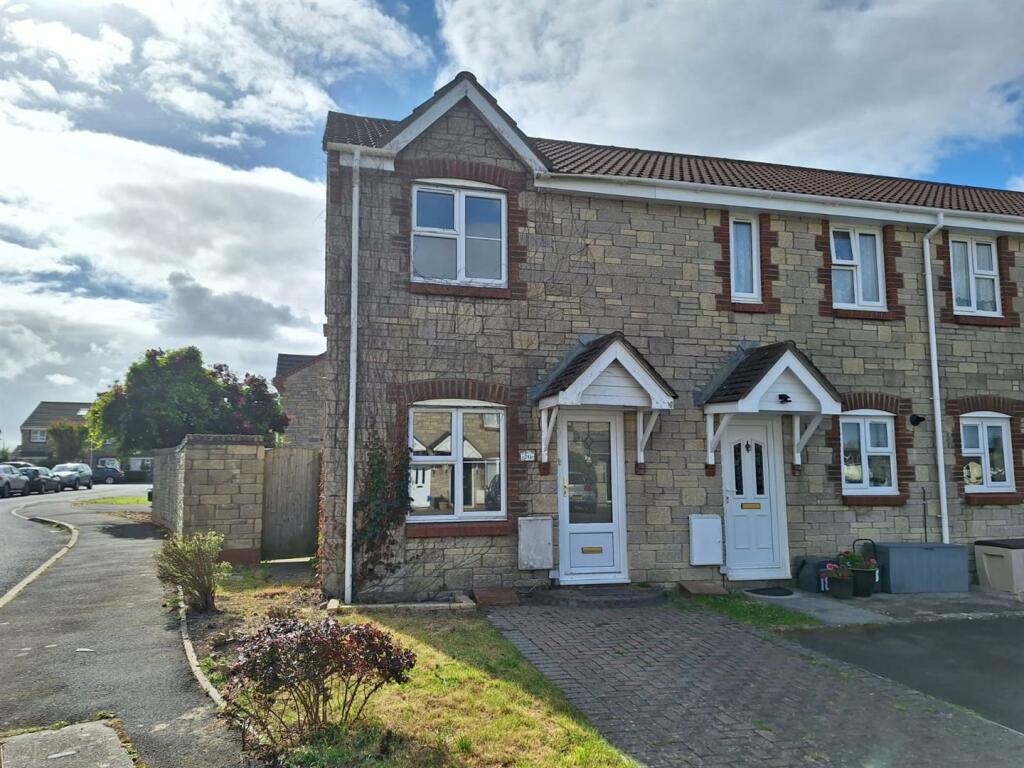 2 bedroom end of terrace house for sale in Maes Illtuds, Llantwit Major