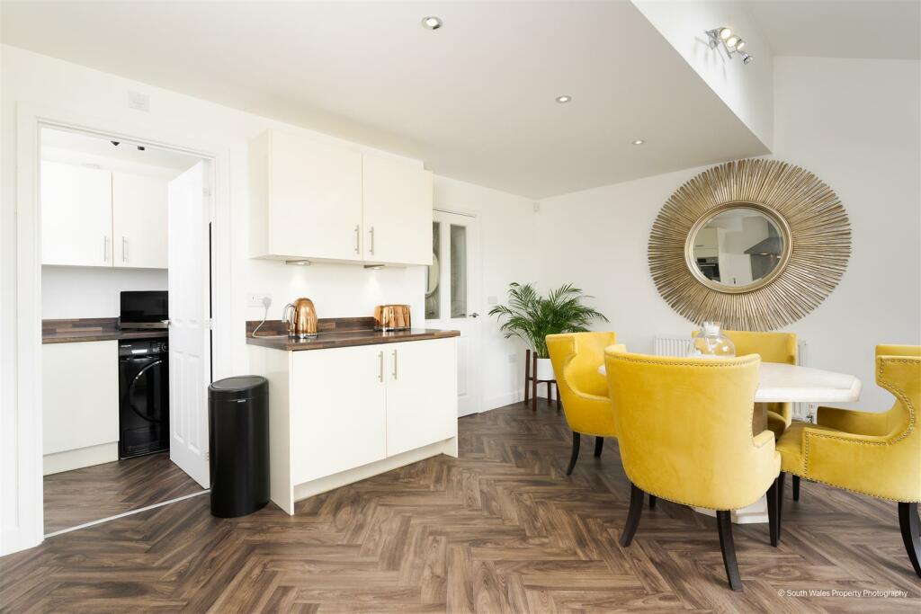 Additional property image - Crompton Way, Ogmore-By-Sea