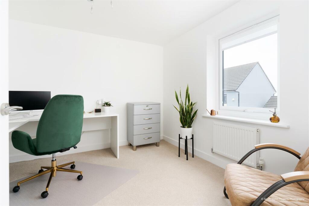 Additional property image - Crompton Way, Ogmore-By-Sea