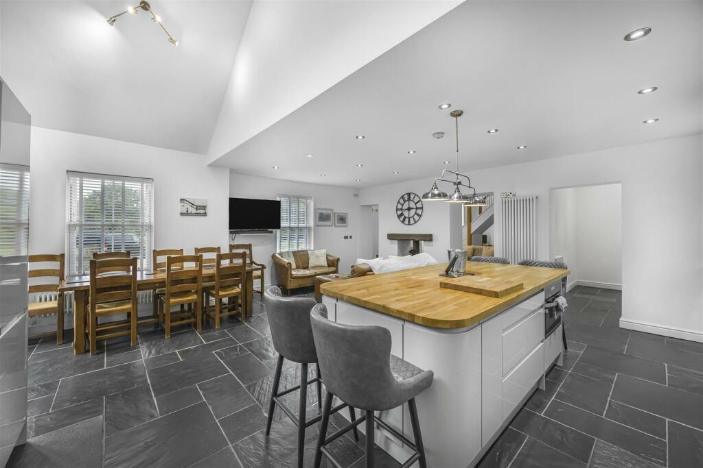 Additional property image - Pant Y Pwllau, Coity
