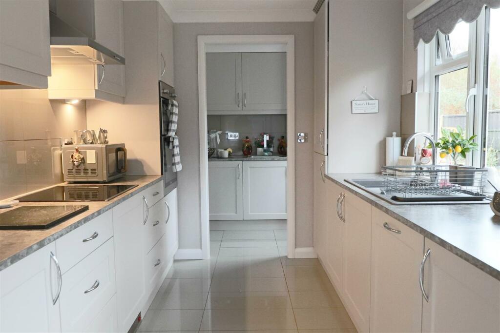 Additional property image - Pont Pentre Park, Upper Boat, Pontypridd