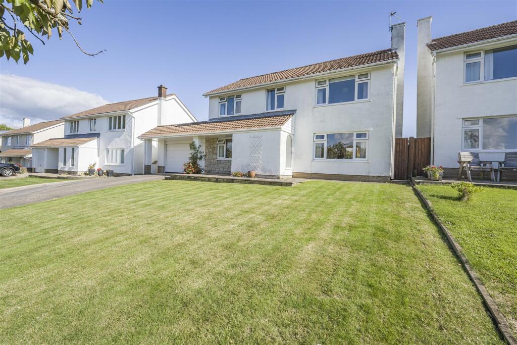 Main image of property: Duffryn Crescent, Peterston-Super-Ely, Cardiff
