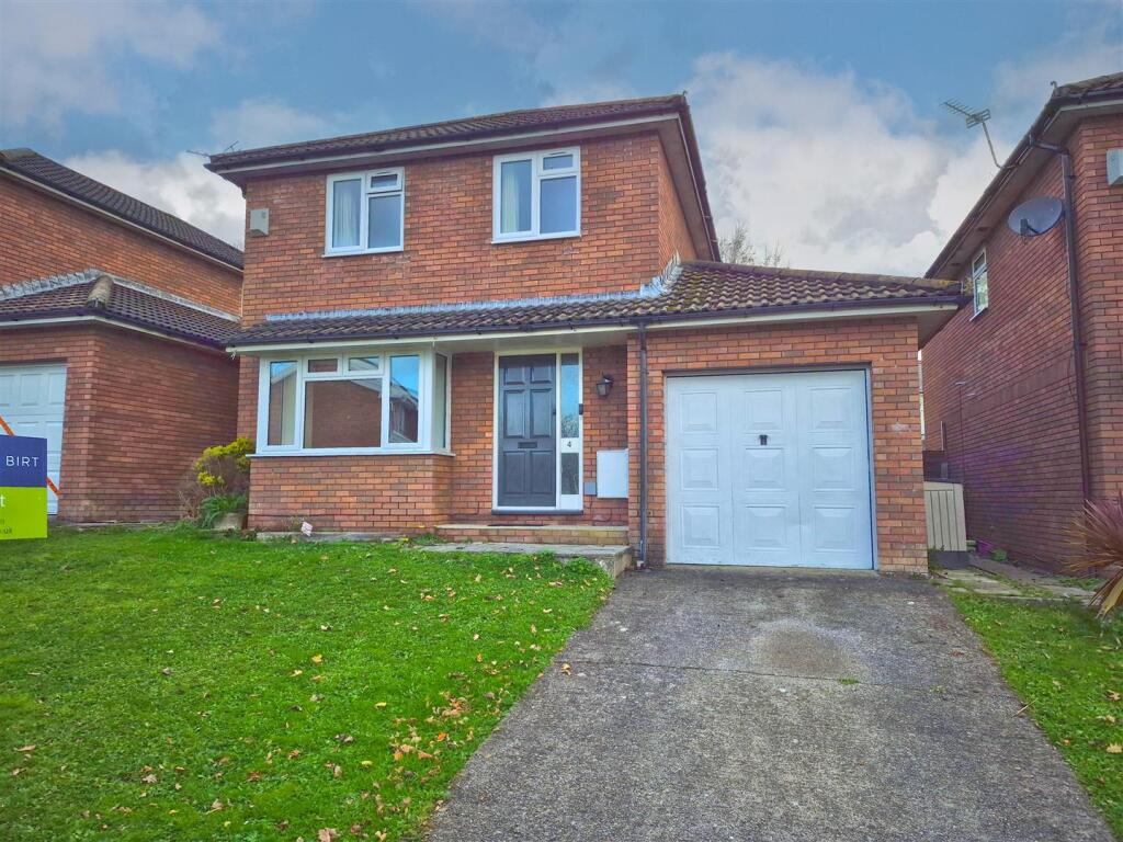 Main image of property: Clos Penglyn, Pencoed, Bridgend